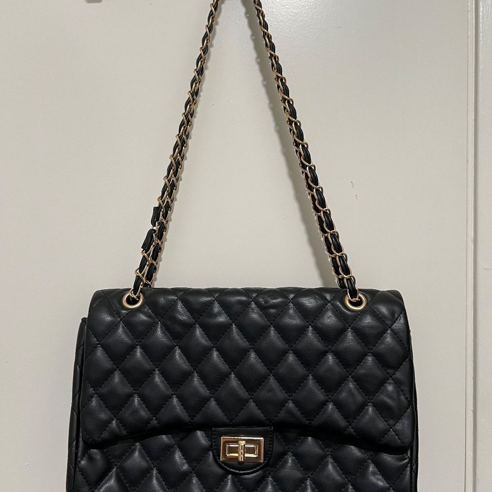 Quilted Black Shoulder Bag˚˖𓍢ִ໋💋✧˚.🍷⋆